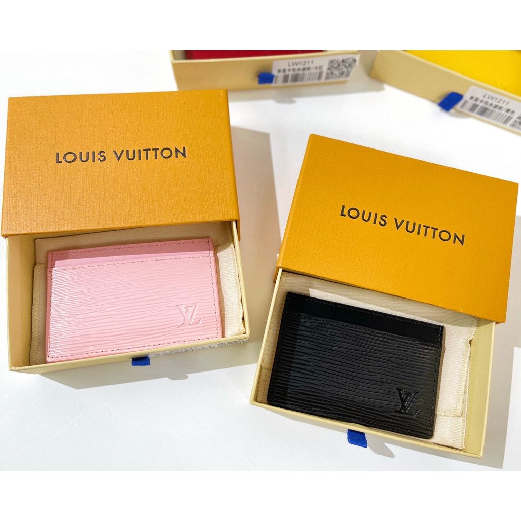 Louis Vuitton Card Holder     M81065 - DesignerGu