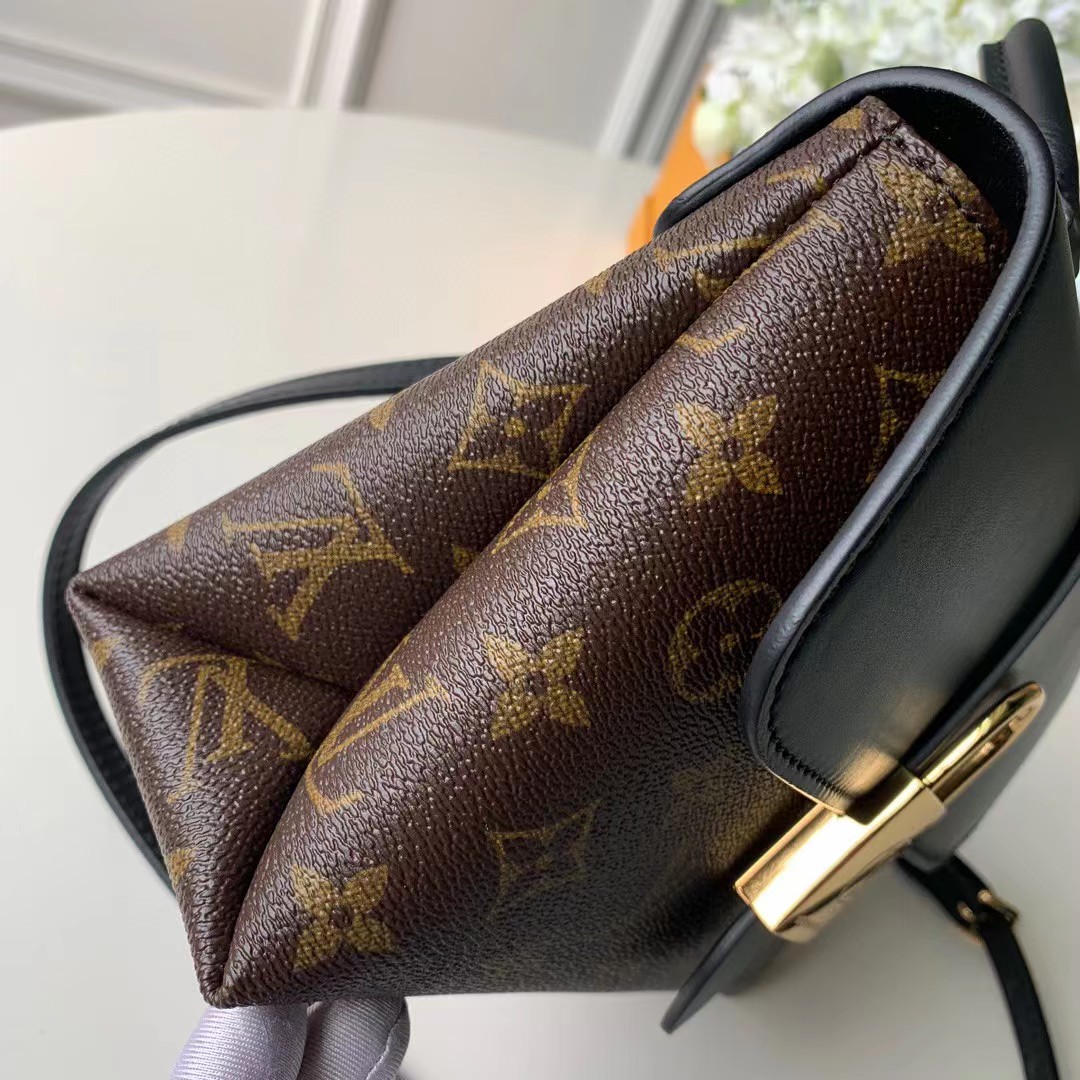 Louis Vuitton  Locky BB Bag(20-16-7.5cm)     M44141 - DesignerGu