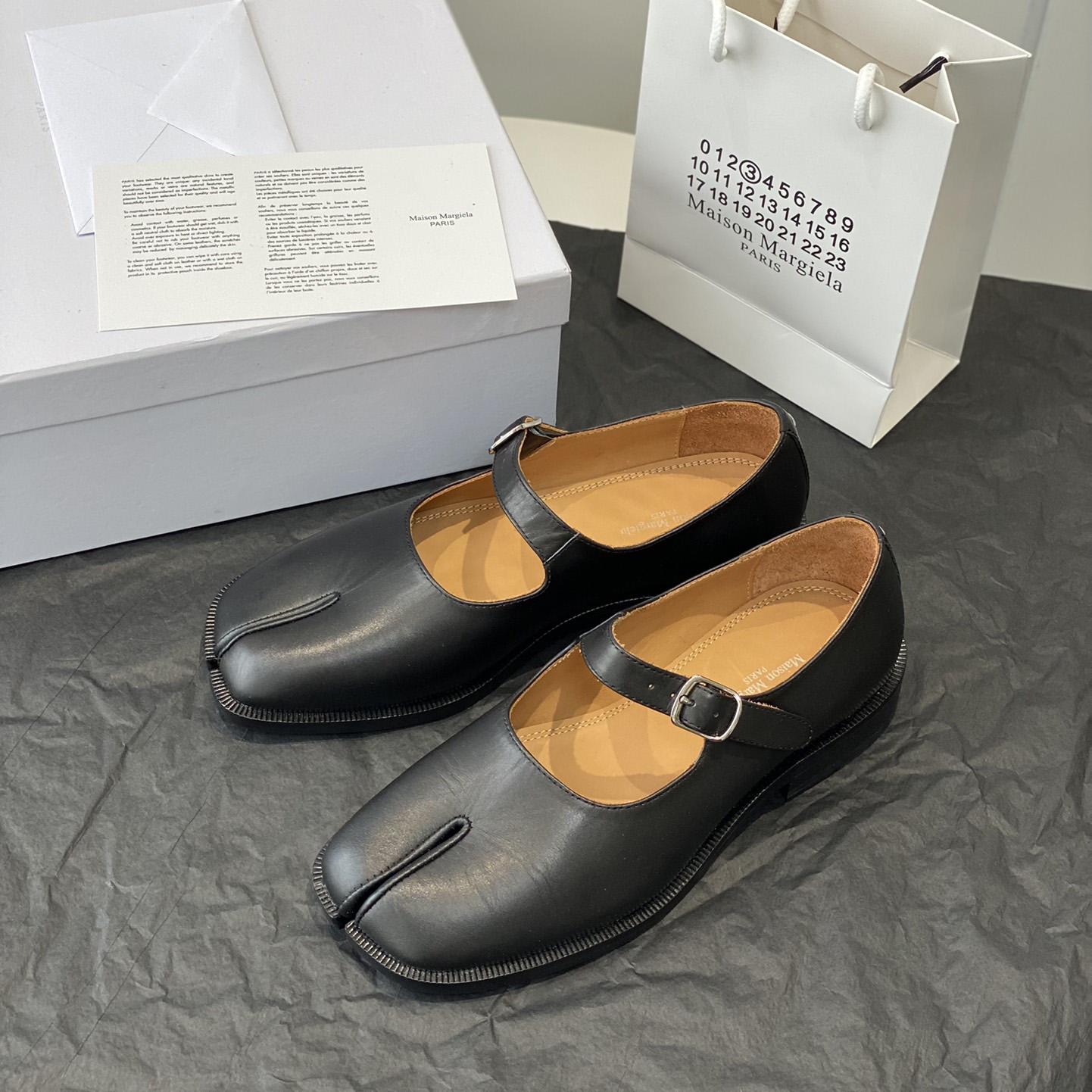 Maison Margiela Tabi Leather Mary Jane Shoes - DesignerGu