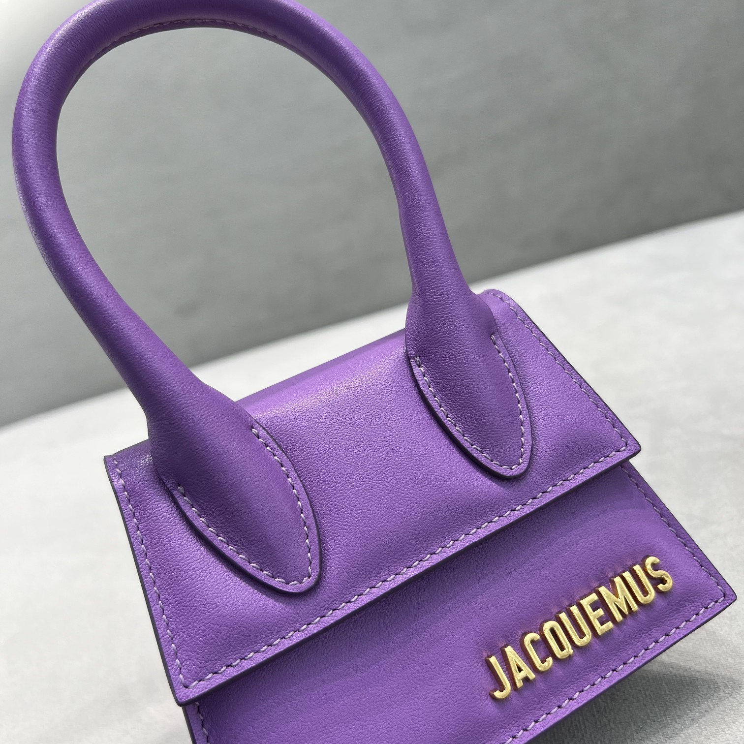 Jacquemus Le Chiquito Signature Mini Handbag(12-8-5cm) - DesignerGu