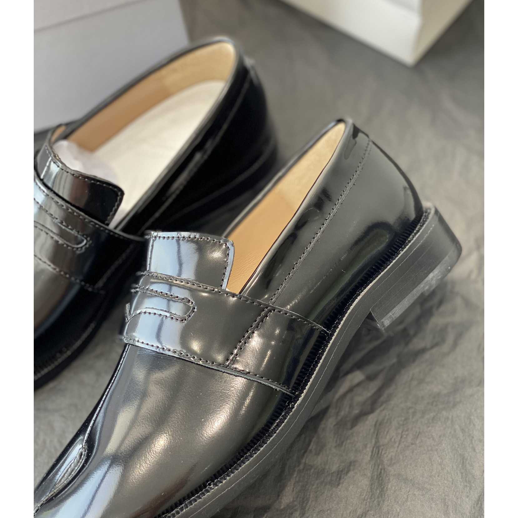 Maison Margiela Tabi Leather Loafers - DesignerGu