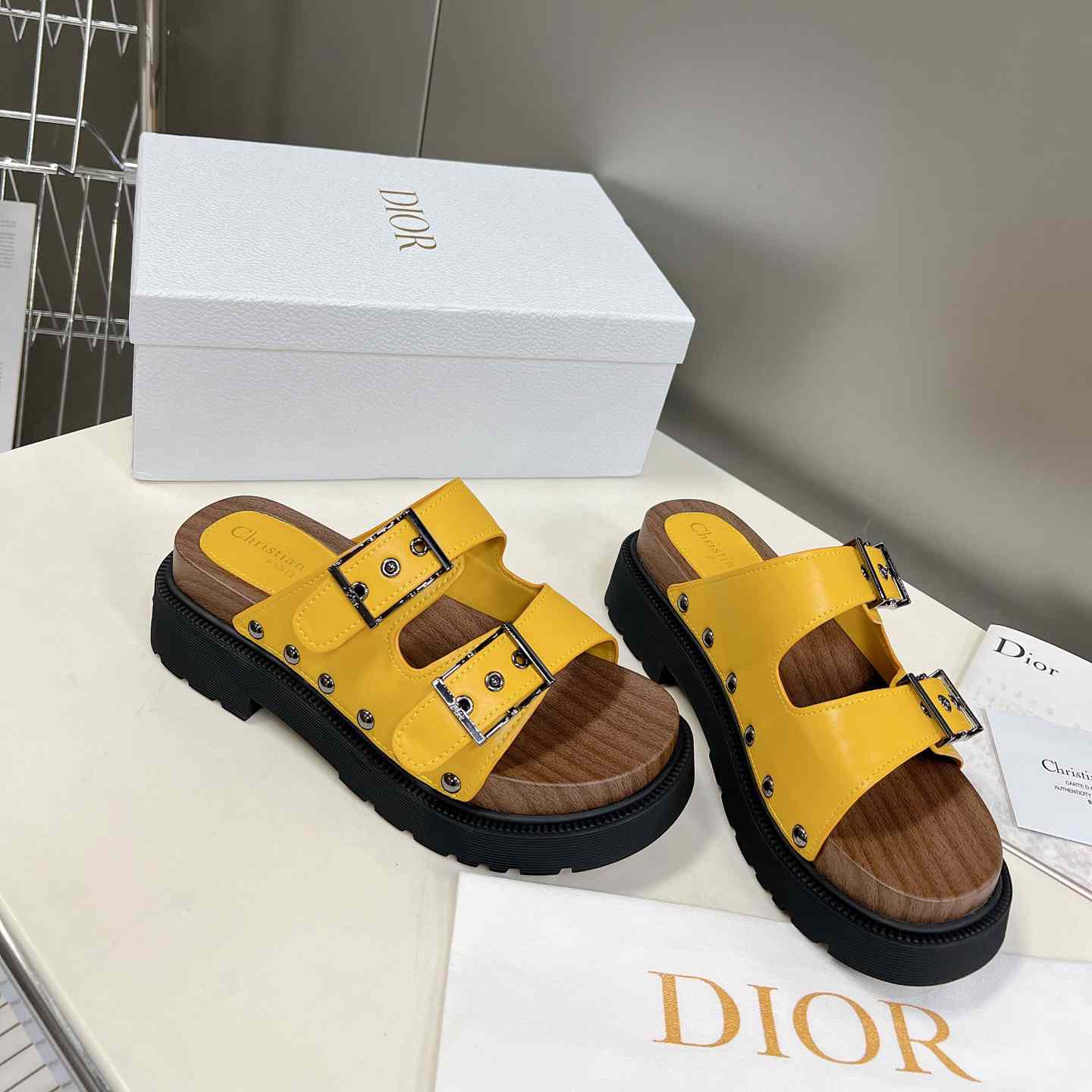 Dior Diorquake Strap Sandal - DesignerGu