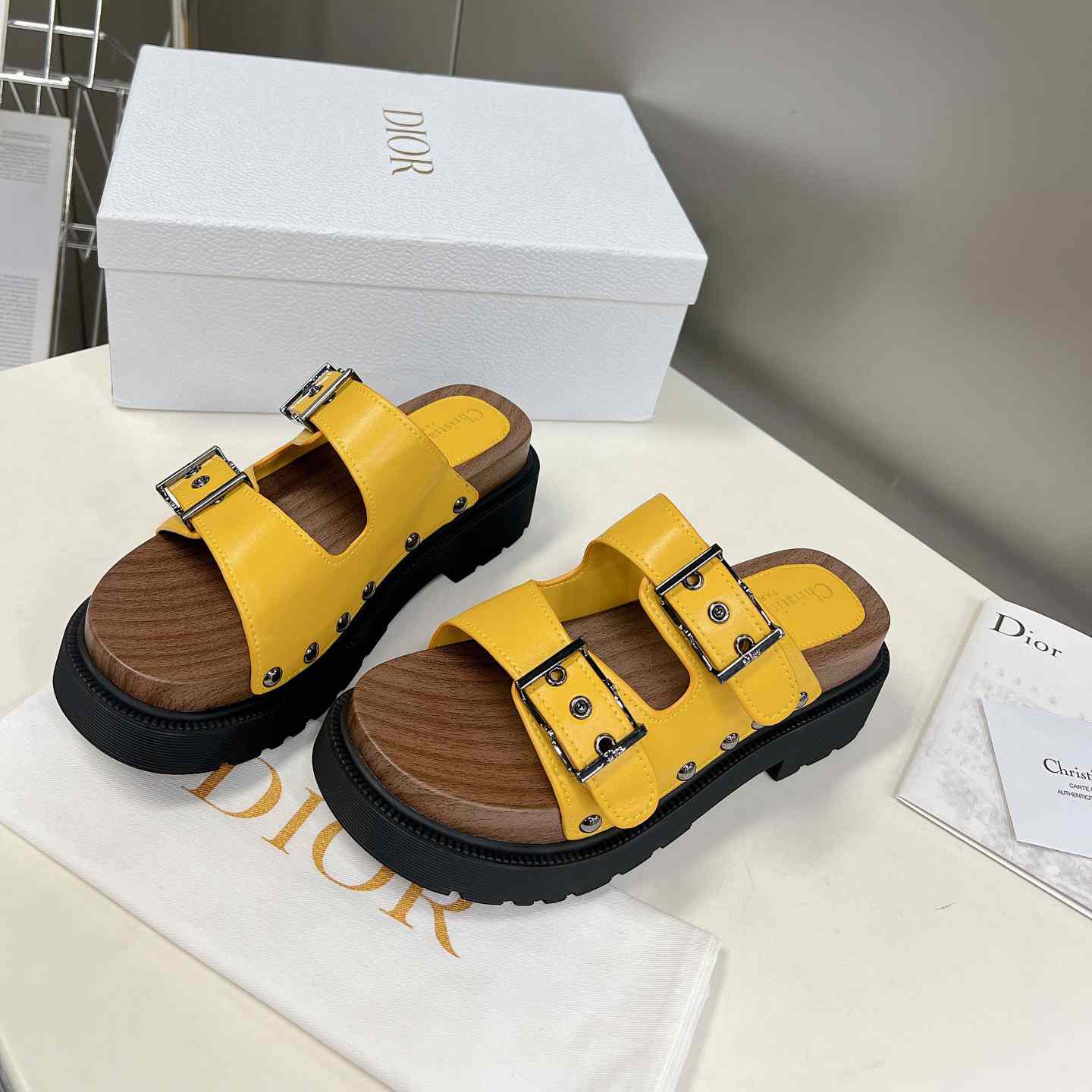 Dior Diorquake Strap Sandal - DesignerGu