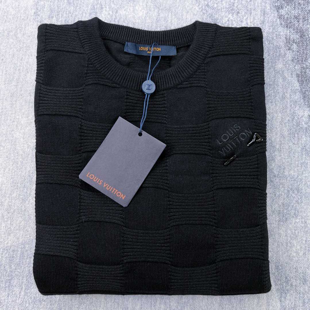 Louis Vuitton Damier Stitch Crewneck      1AA4MC - DesignerGu