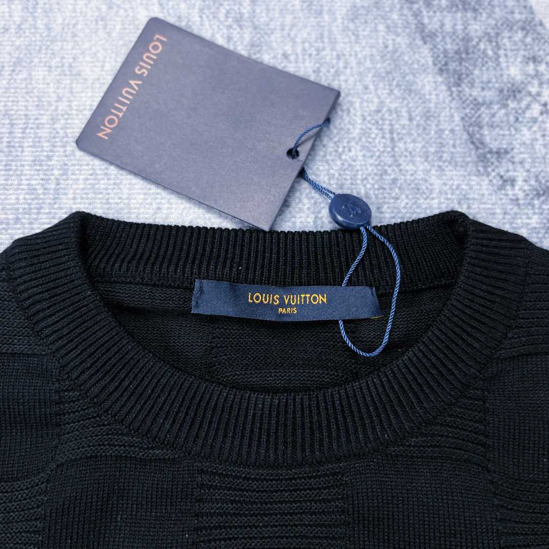 Louis Vuitton Damier Stitch Crewneck      1AA4MC - DesignerGu