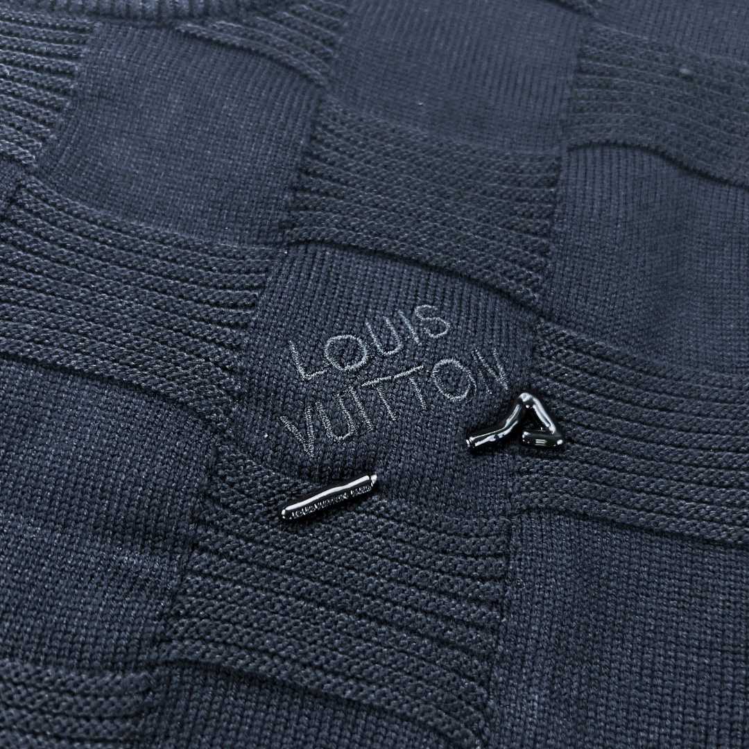 Louis Vuitton Damier Stitch Crewneck      1AA4MC - DesignerGu