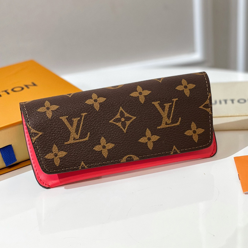 Louis Vuitton Woody Glasses Case   GI0372 - DesignerGu