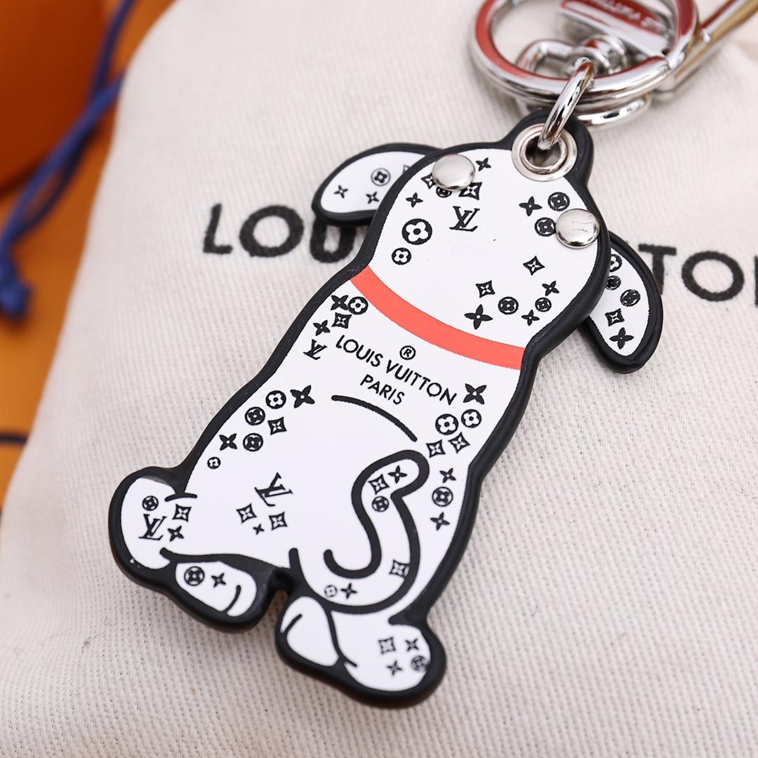 Louis Vuitton  LV Dalmata Key Holder & Bag Charm    M00746 - DesignerGu