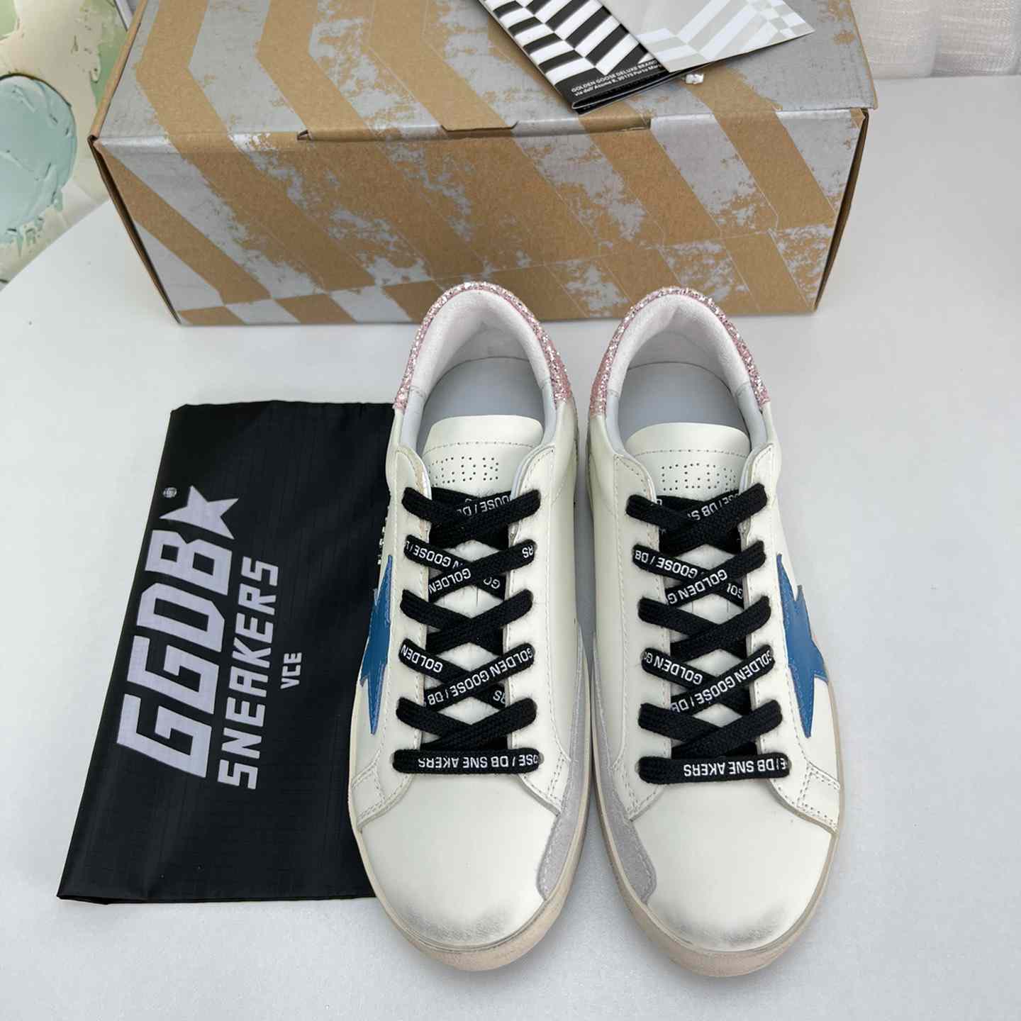 Golden Goose Super-Star Sneakers - DesignerGu