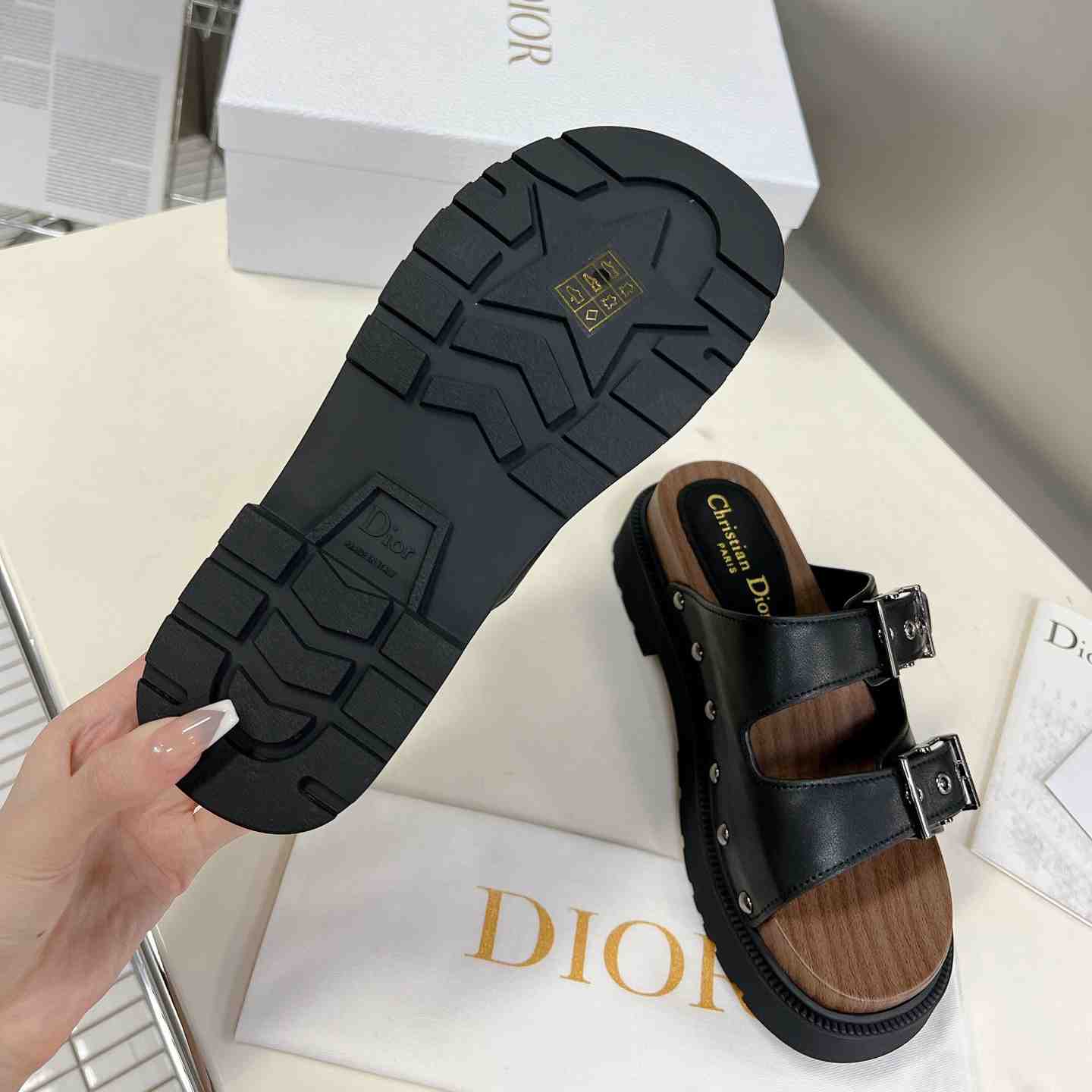 Dior Diorquake Strap Sandal - DesignerGu