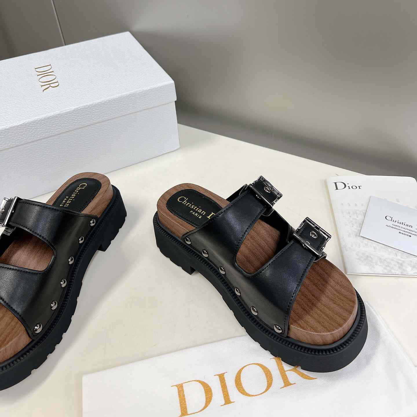 Dior Diorquake Strap Sandal - DesignerGu