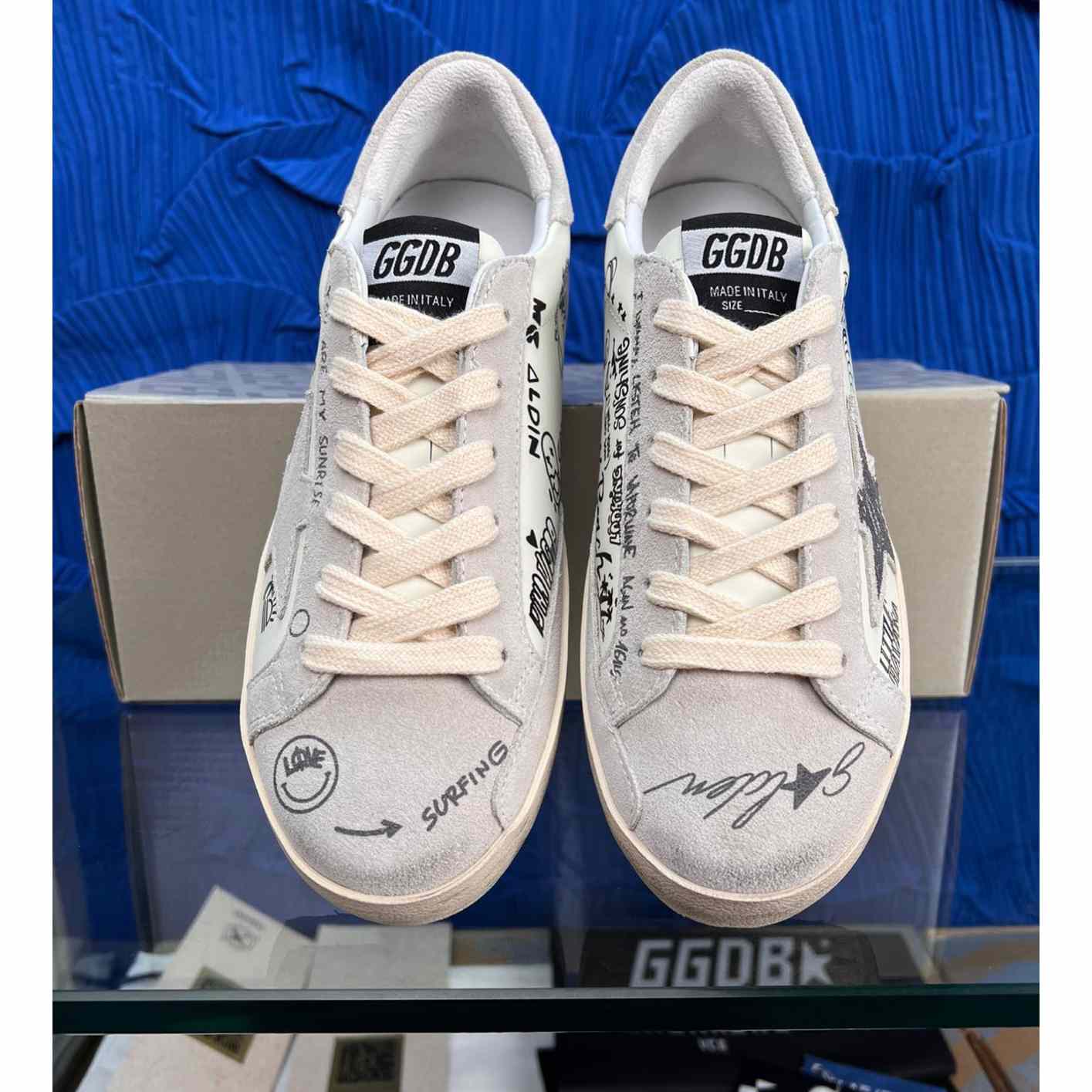 Golden Goose Super-Star Low-Up Sneakers - DesignerGu