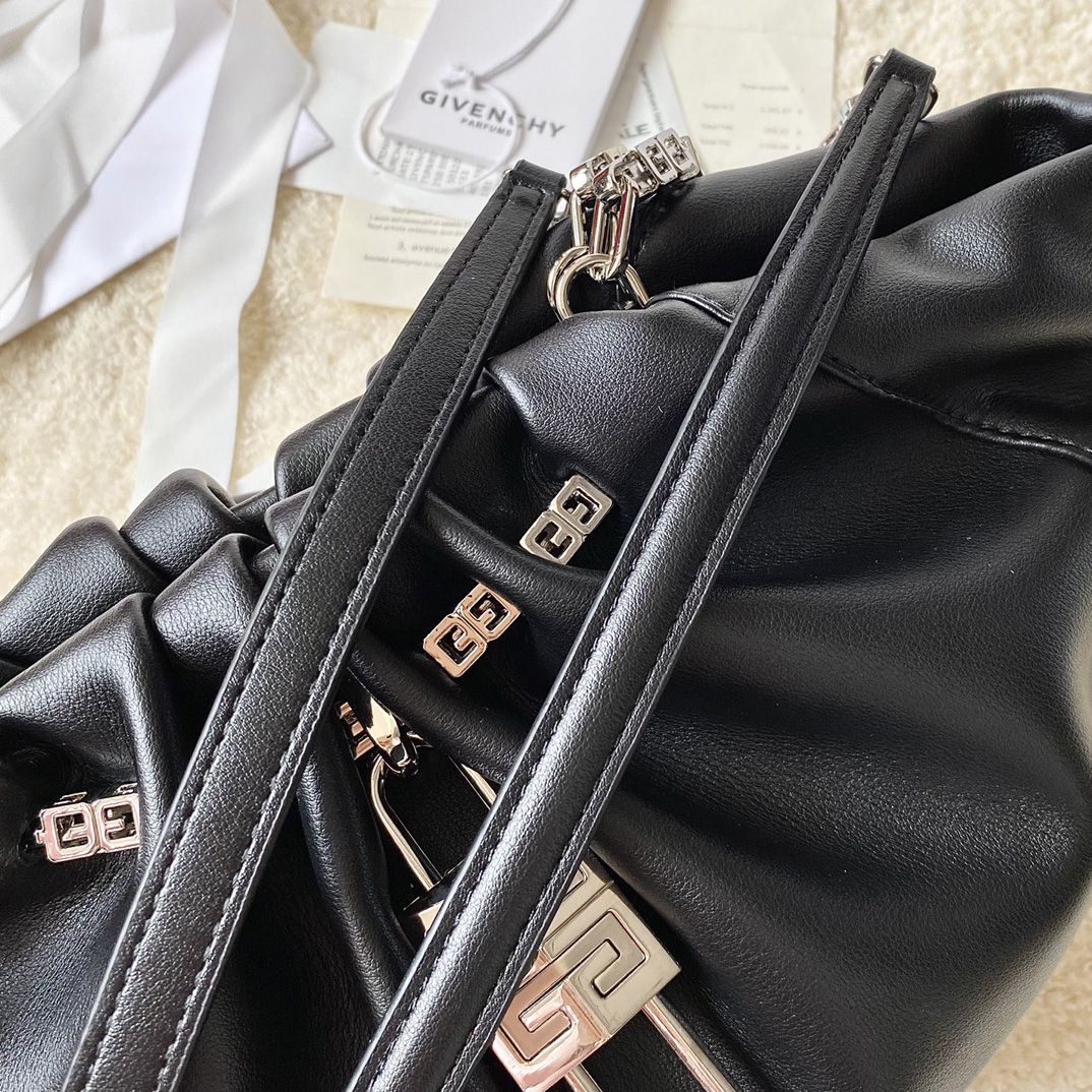 Givenchy Small Kenny Bag In Smooth Leather - Black(32-22-17cm) - DesignerGu