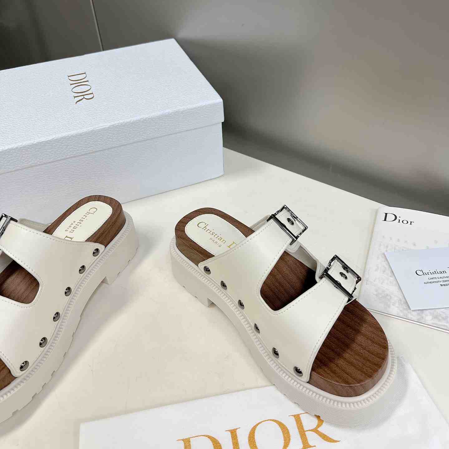 Dior Diorquake Strap Sandal - DesignerGu