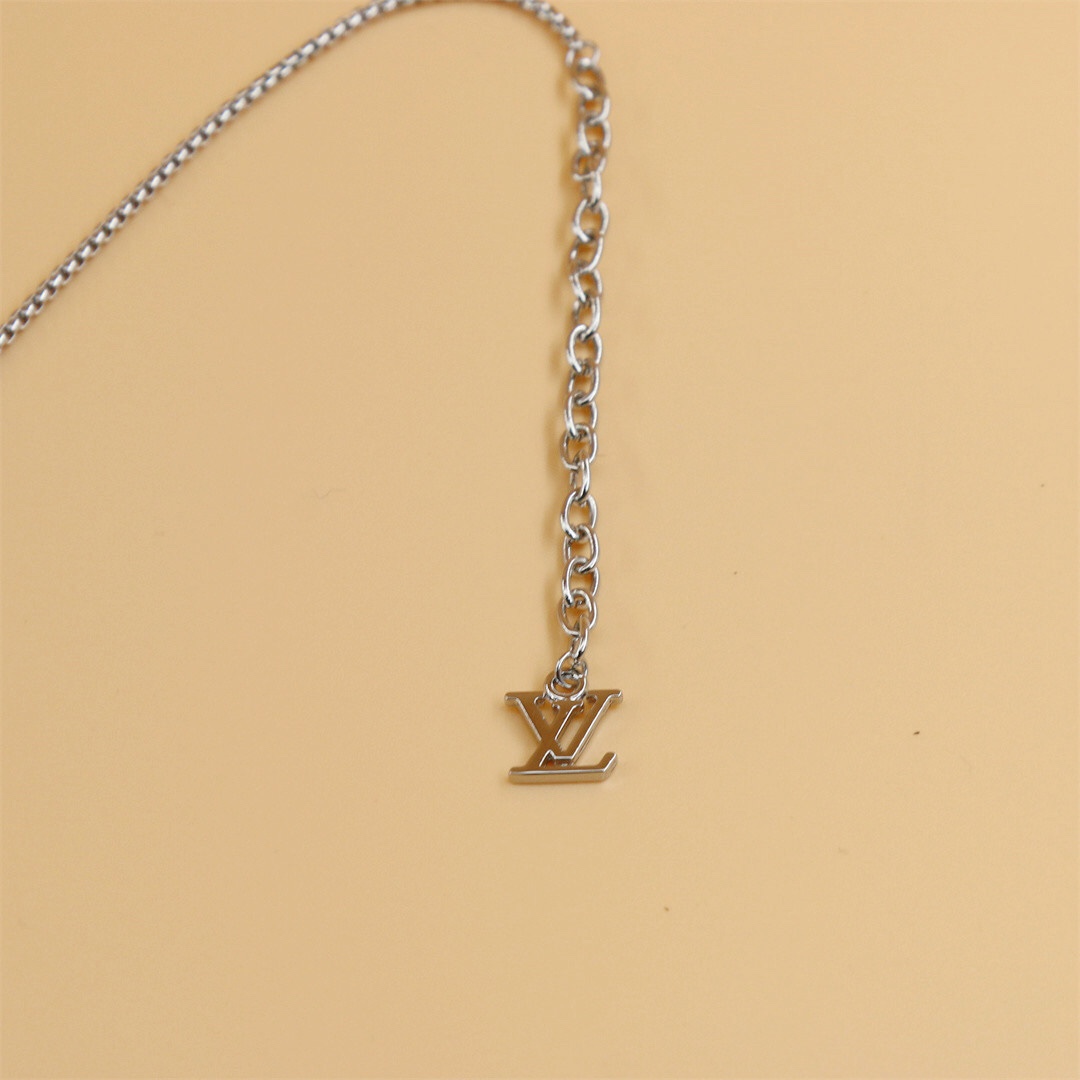 Louis Vuitton  LV Sunrise Necklace     M00651 - DesignerGu