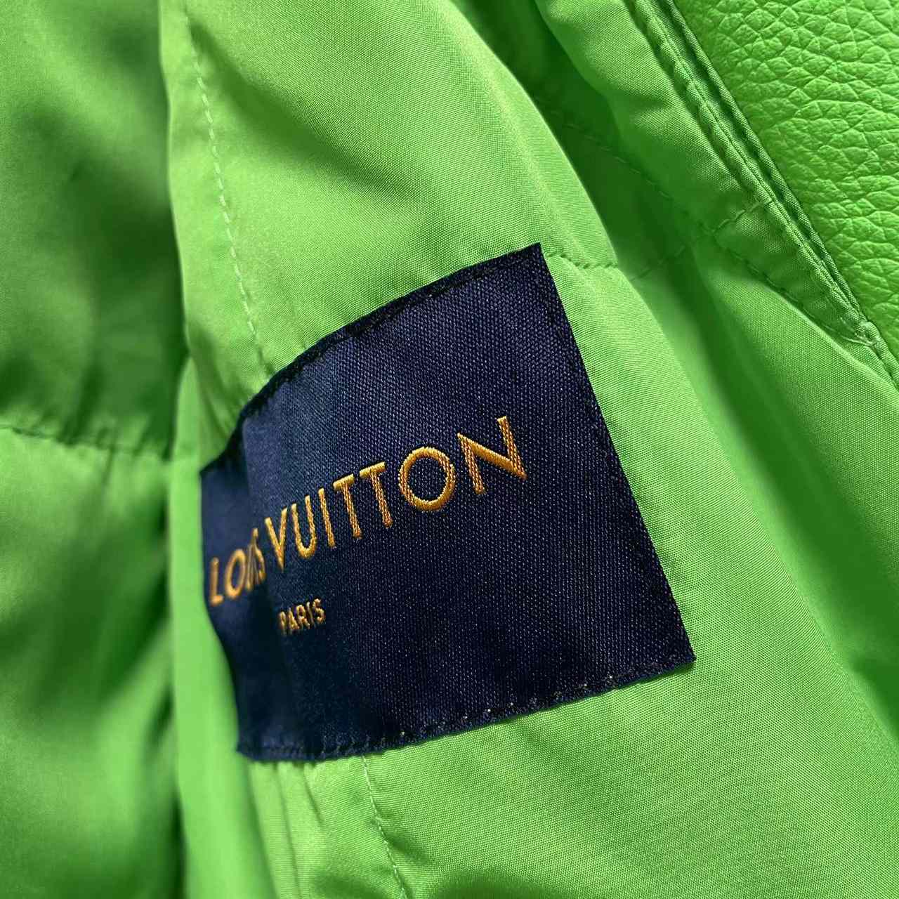 Louis Vuitton Fluo Gradient Leather Bomber    1A9UJ4 - DesignerGu