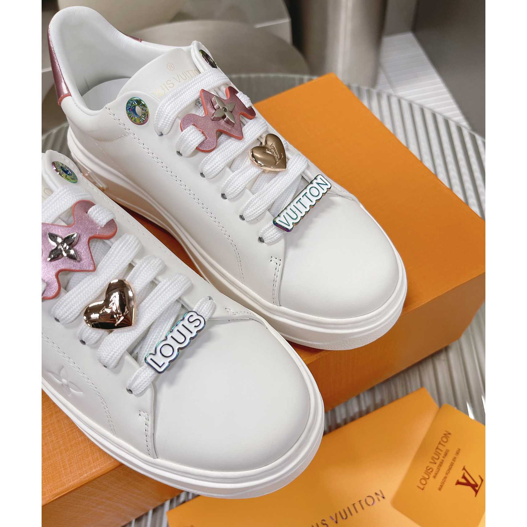 Louis Vuitton Time Out Sneaker    1AADNC - DesignerGu