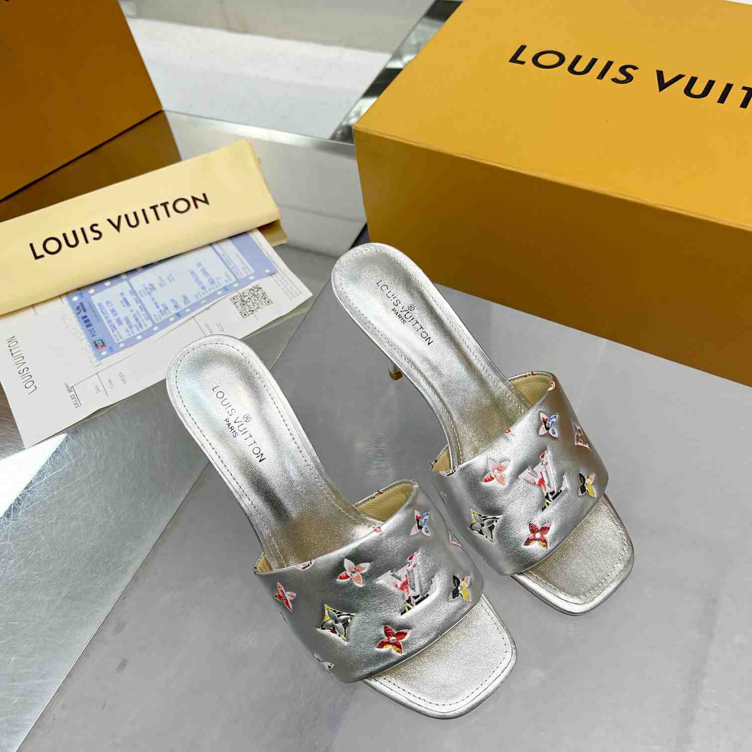 Louis Vuitton Revival Mule     1AAOUB - DesignerGu