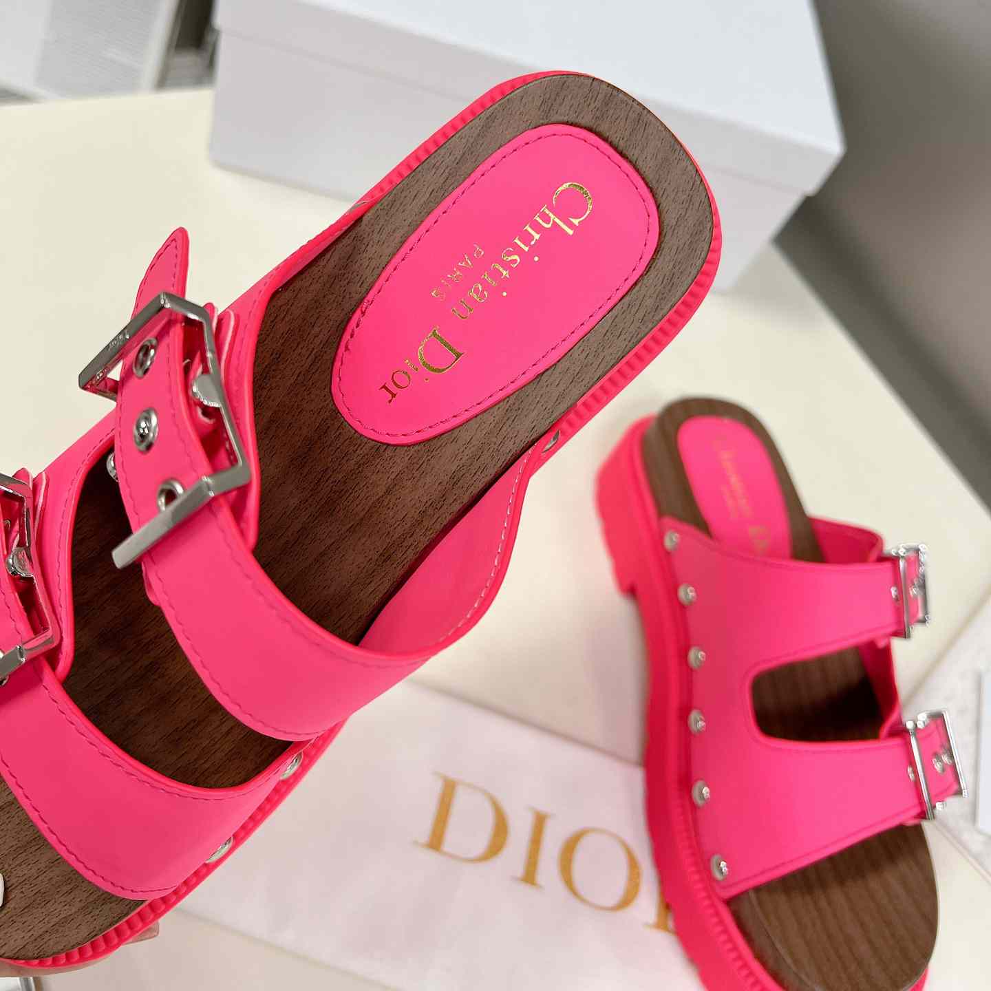 Dior Diorquake Strap Sandal - DesignerGu