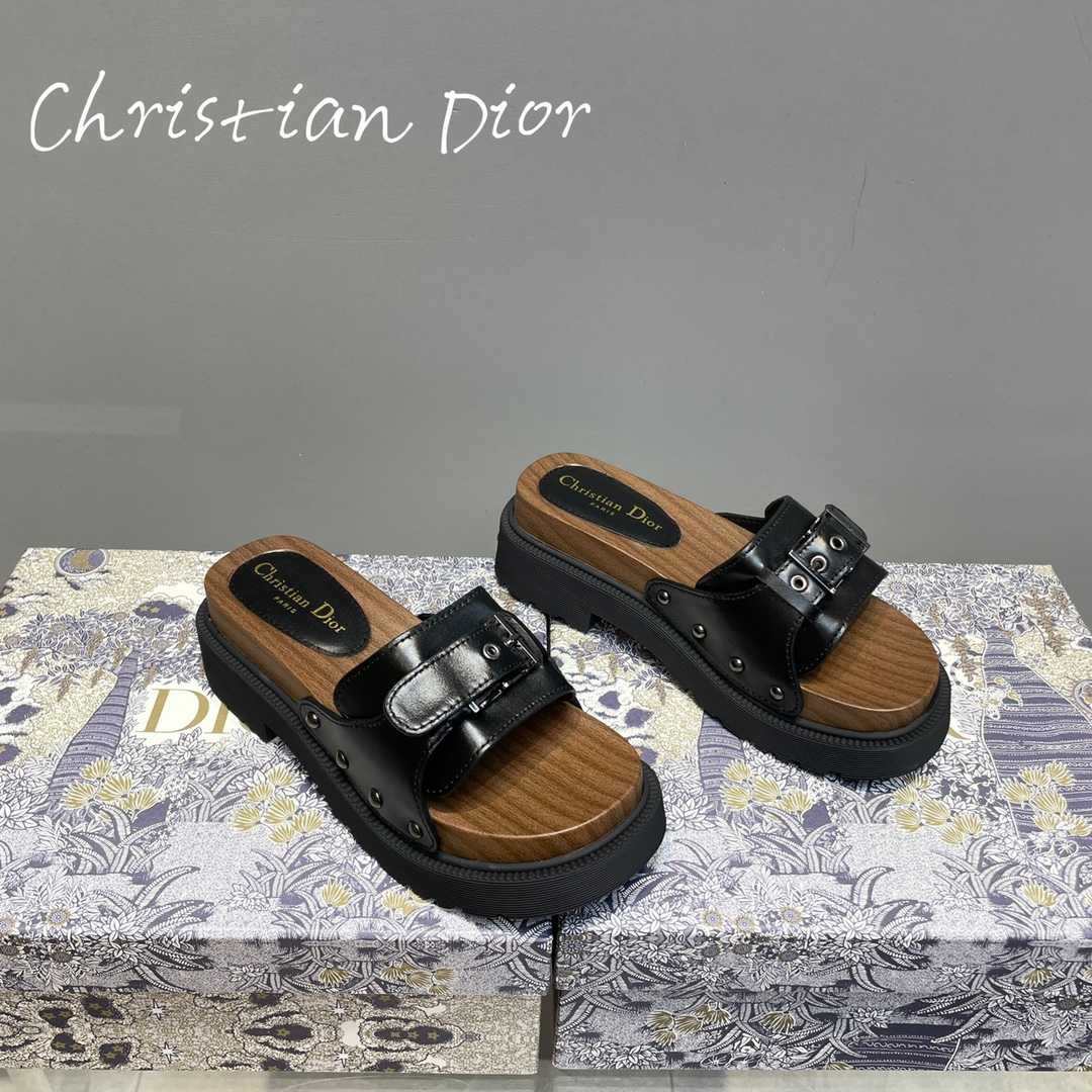 Dior Diorquake Strap Slide - DesignerGu