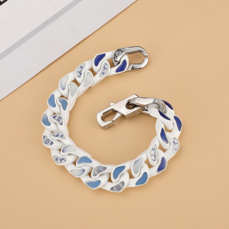 Louis Vuitton Chain Links Bracelet    - DesignerGu