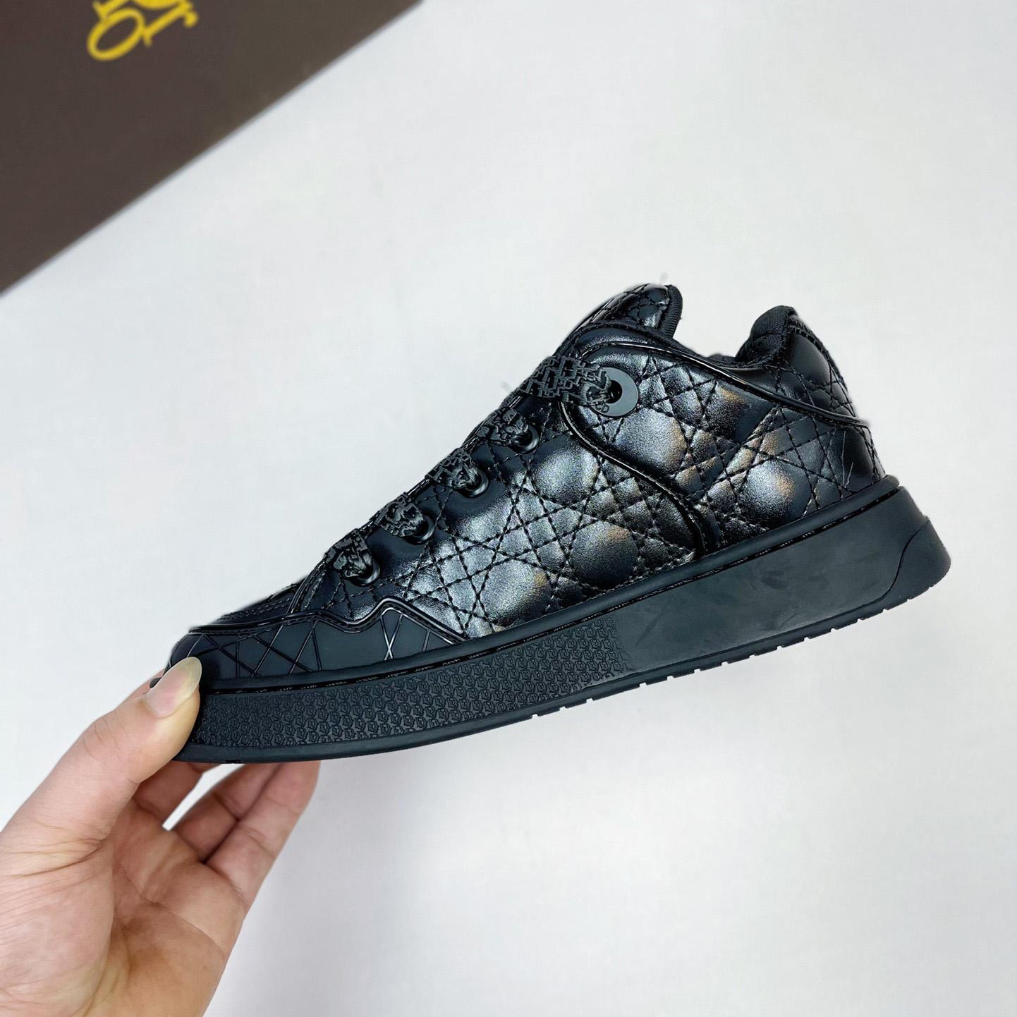 Dior “CD Icon” Sneaker - DesignerGu