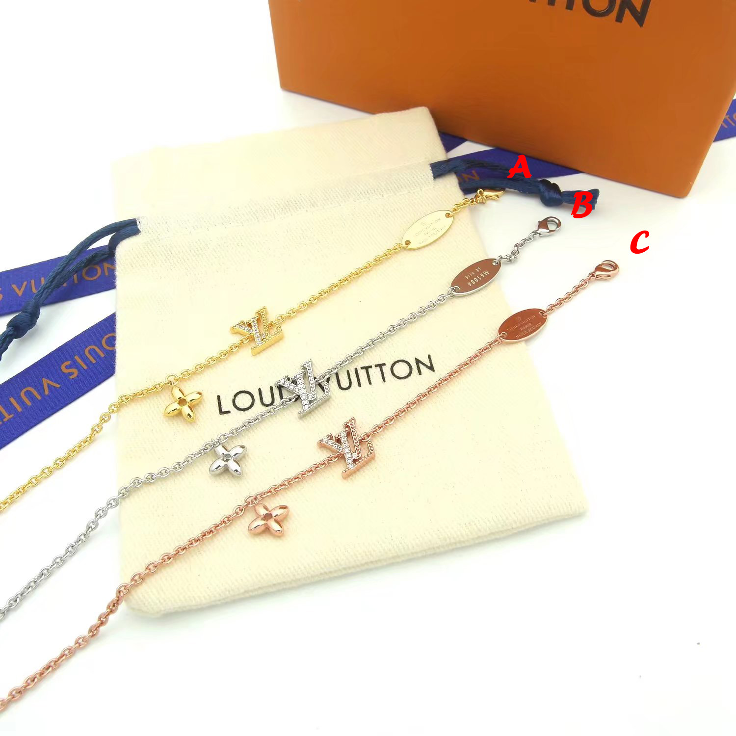 Louis Vuitton LV Iconic Bracelet   M00587 - DesignerGu