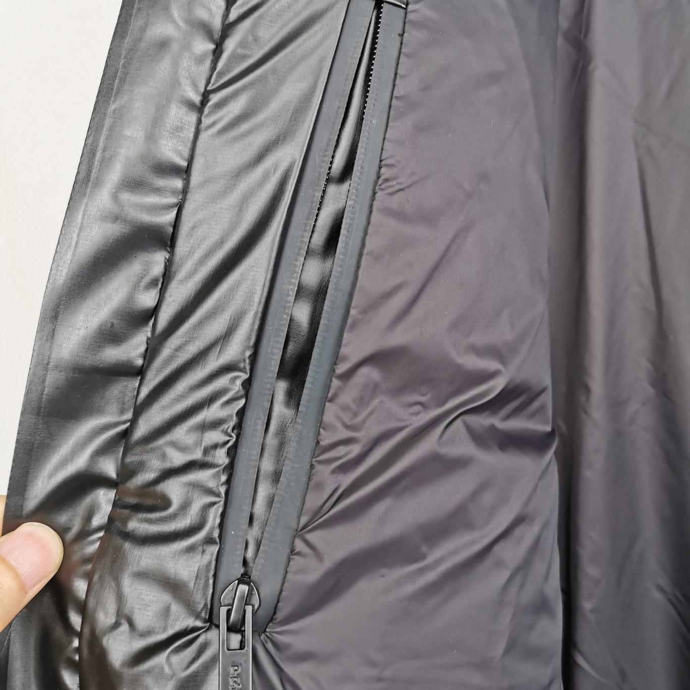 Prada Cropped Technical Nylon Down Jacket - DesignerGu