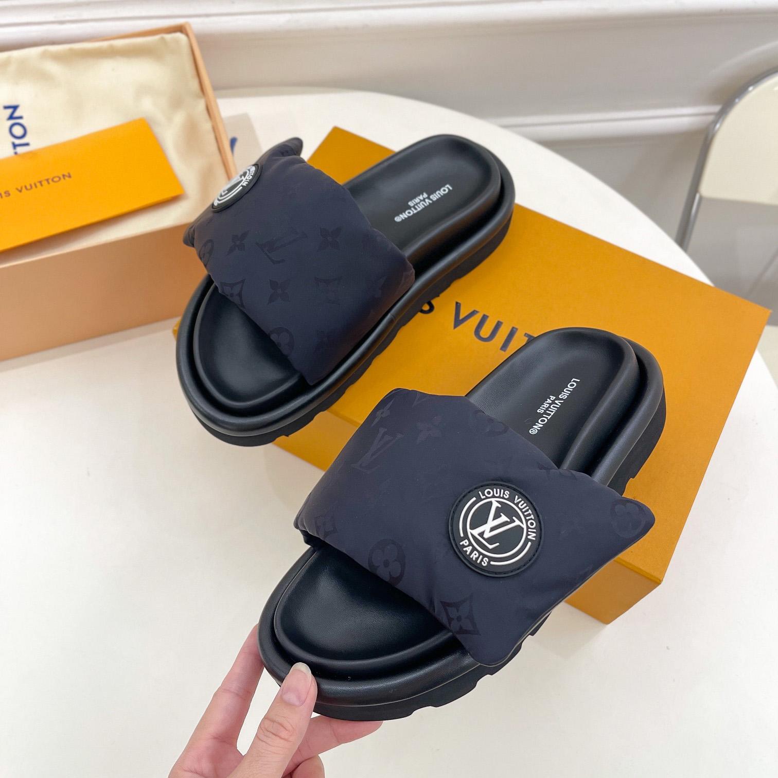 Louis Vuitton Pool Pillow Comfort Mule       - DesignerGu