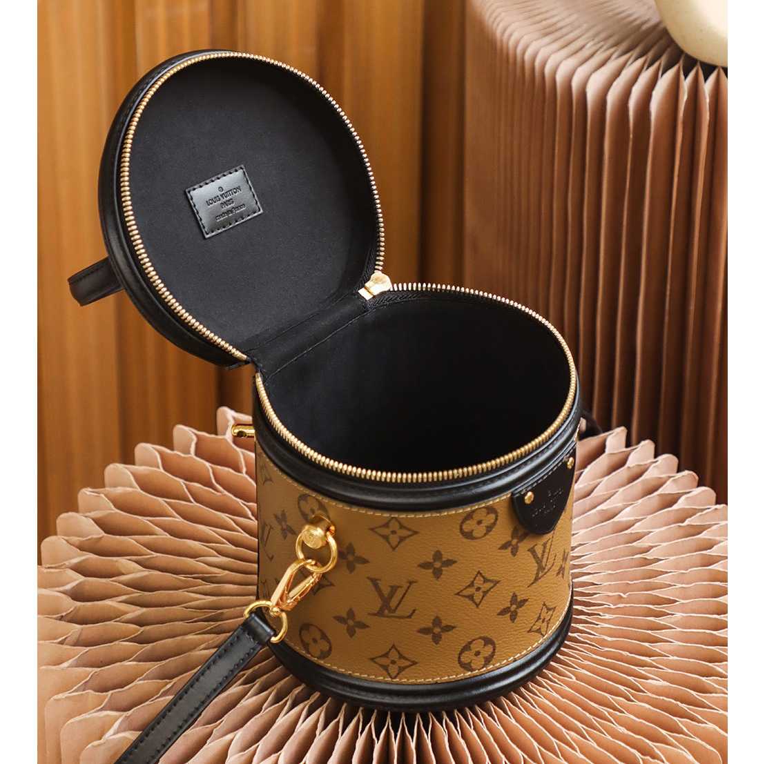 Louis Vuitton Cannes(15-17-15cm)      M43986 - DesignerGu