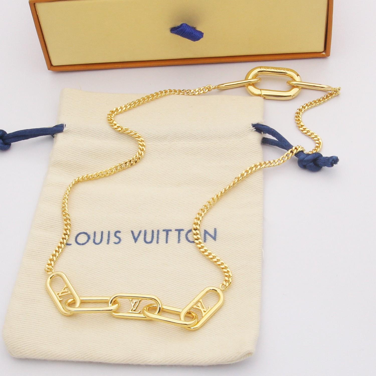 Louis Vuitton Mini Signature Chain Necklace   M00324 - DesignerGu