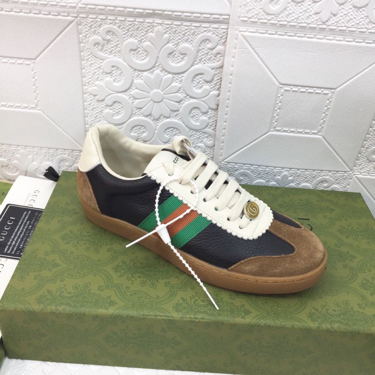 Gucci Leather Web Sneaker - DesignerGu