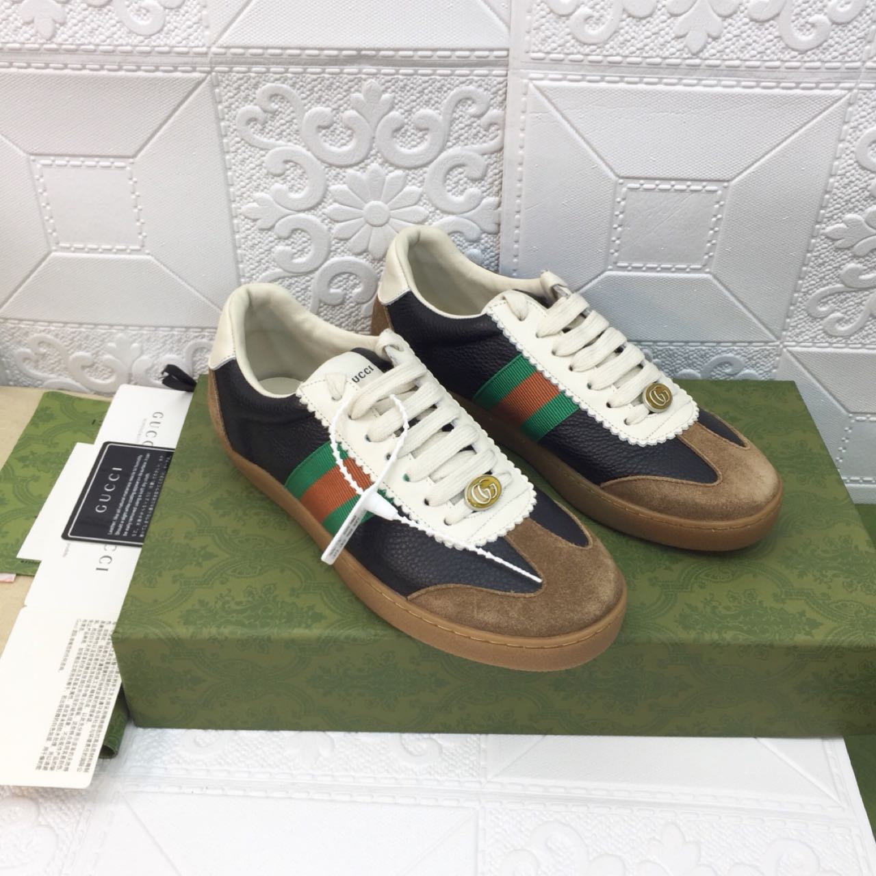 Gucci Leather Web Sneaker - DesignerGu