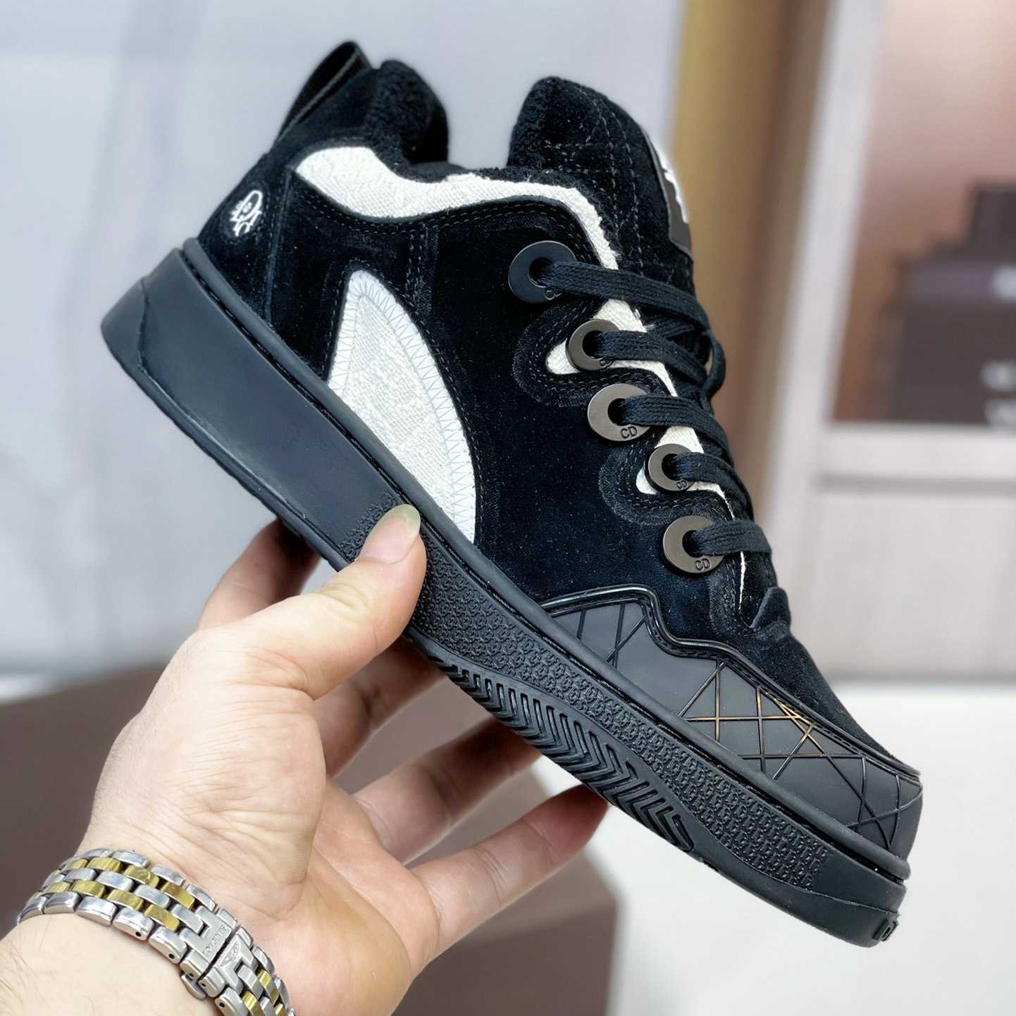 Dior “CD Icon” Sneaker - DesignerGu