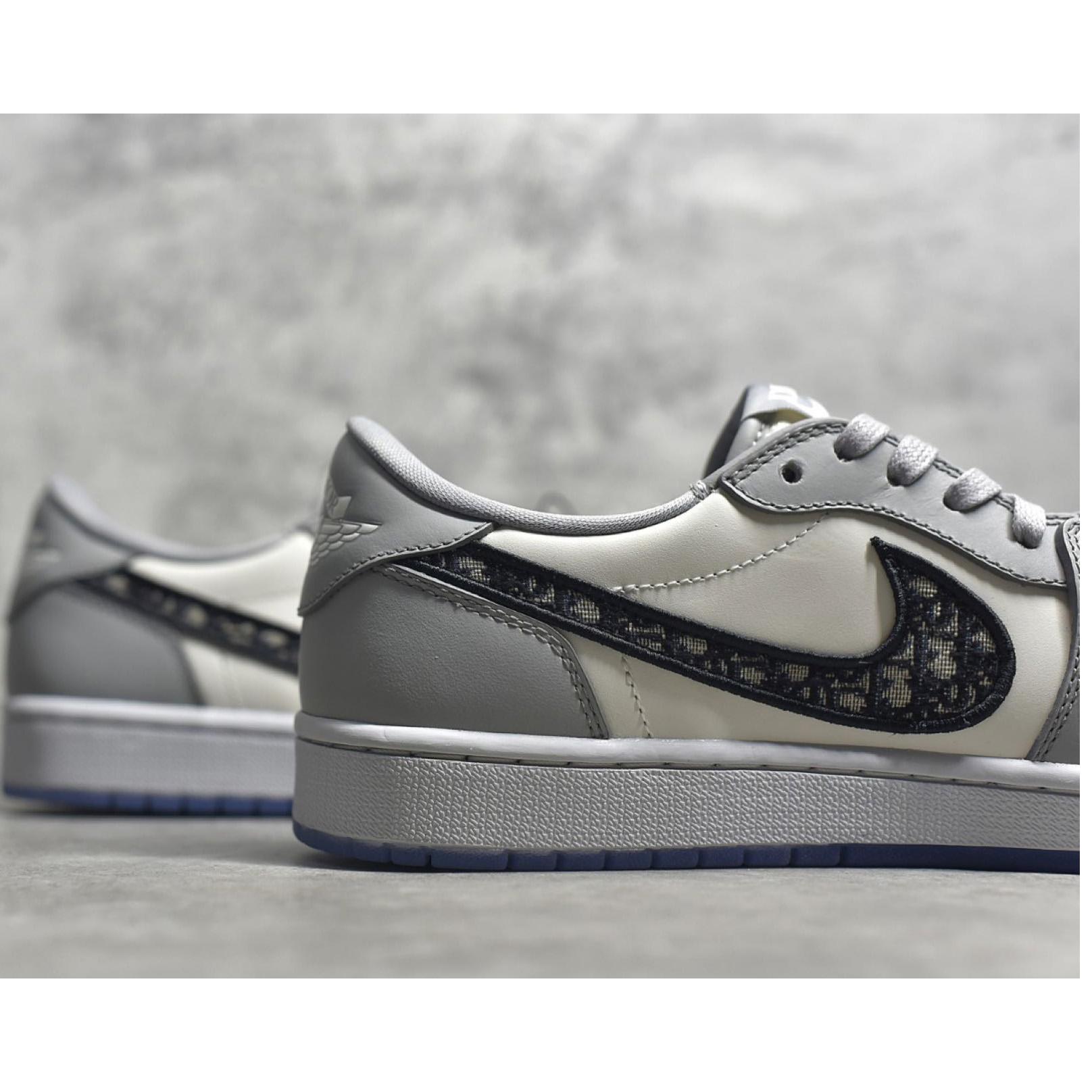 Dior x Air Jordan 1  Low Sneaker  - DesignerGu