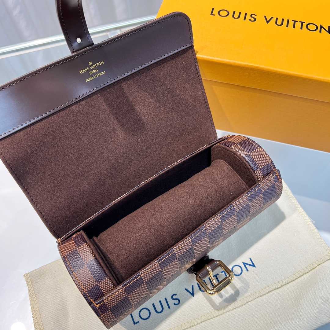 Louis Vuitton  3 Watch Case    - DesignerGu