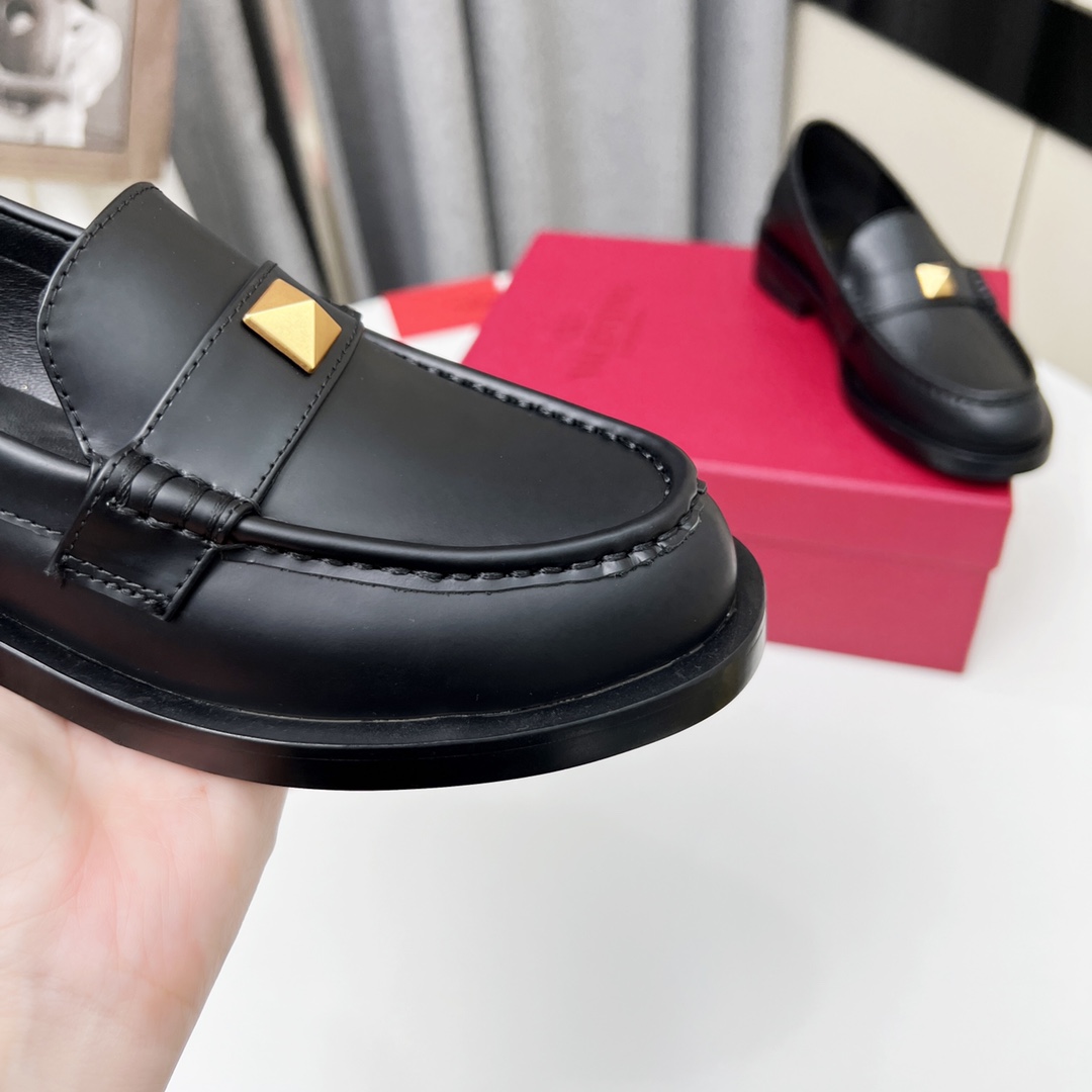 Valenti Roman Stud Brushed Calfskin Loafer 30mm - DesignerGu