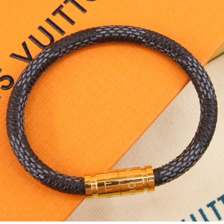 Louis Vuitton LV Confidential Bracelet - DesignerGu