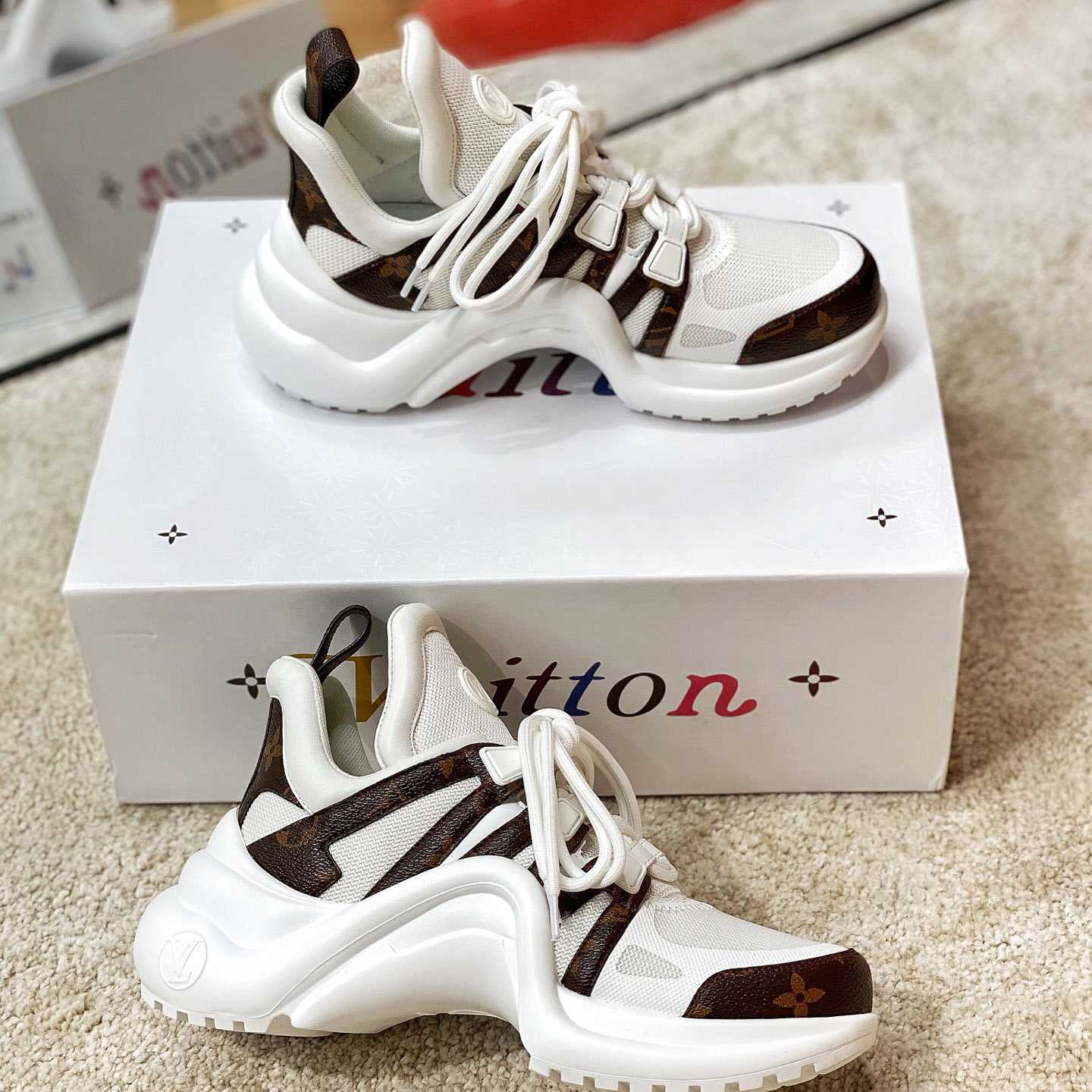 Louis Vuitton LV Archlight Sneaker      (upon uk size) - DesignerGu