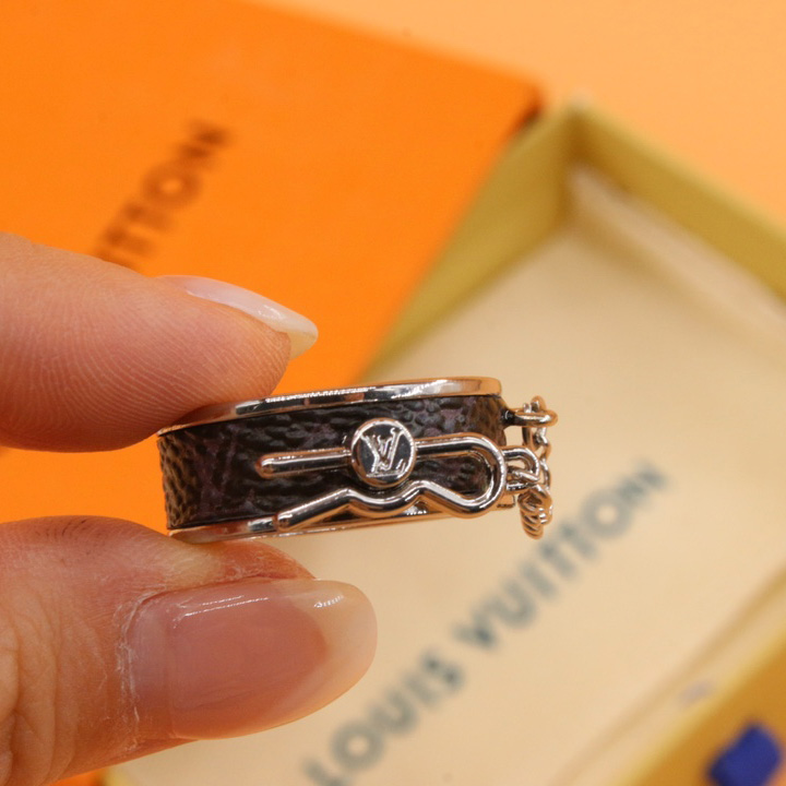 Louis Vuitton Pin Lock Rings - DesignerGu