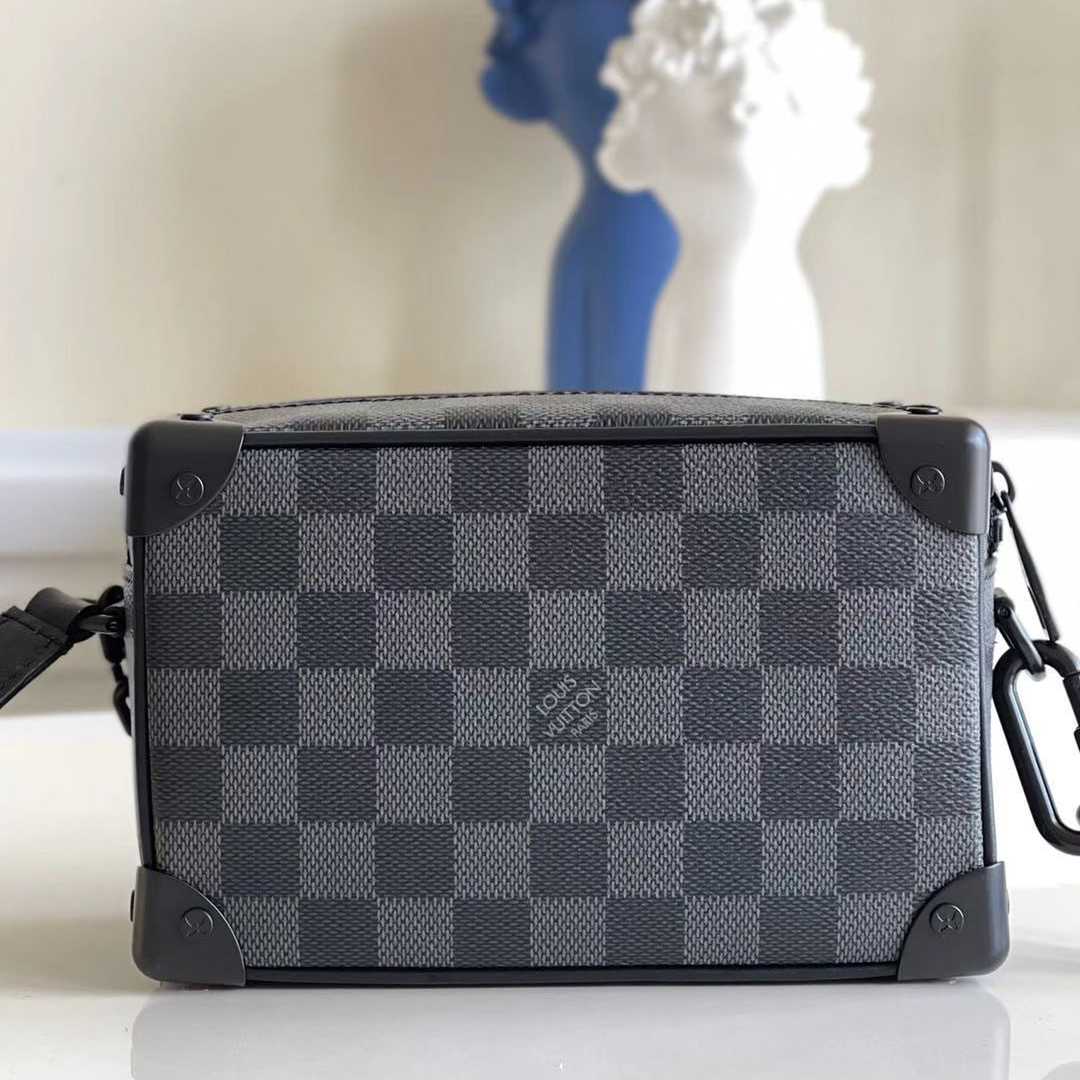 Louis Vuitton Mini Soft Trunk(18.5-13-8cm)   M44480 - DesignerGu