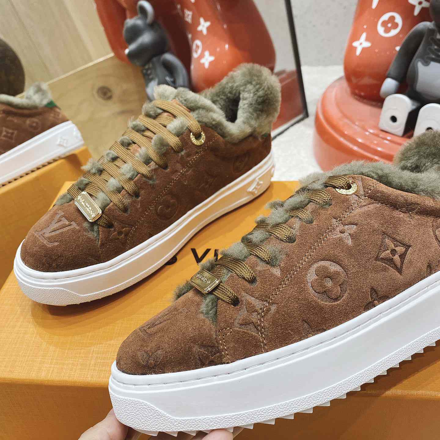 Louis Vuitton Time Out Sneakers - DesignerGu