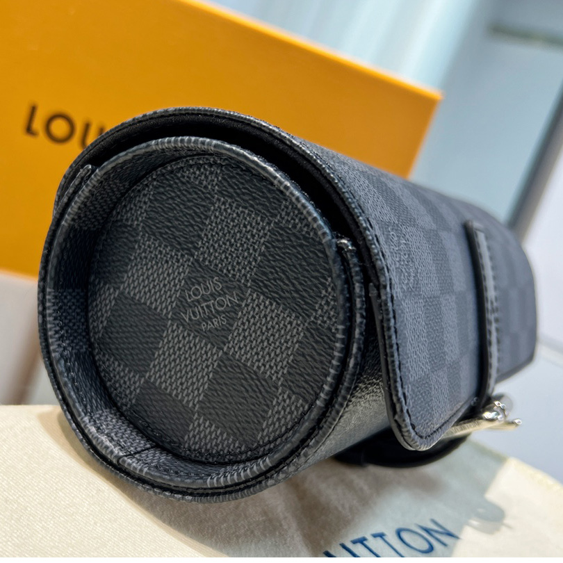 Louis Vuitton  3 Watch Case    - DesignerGu