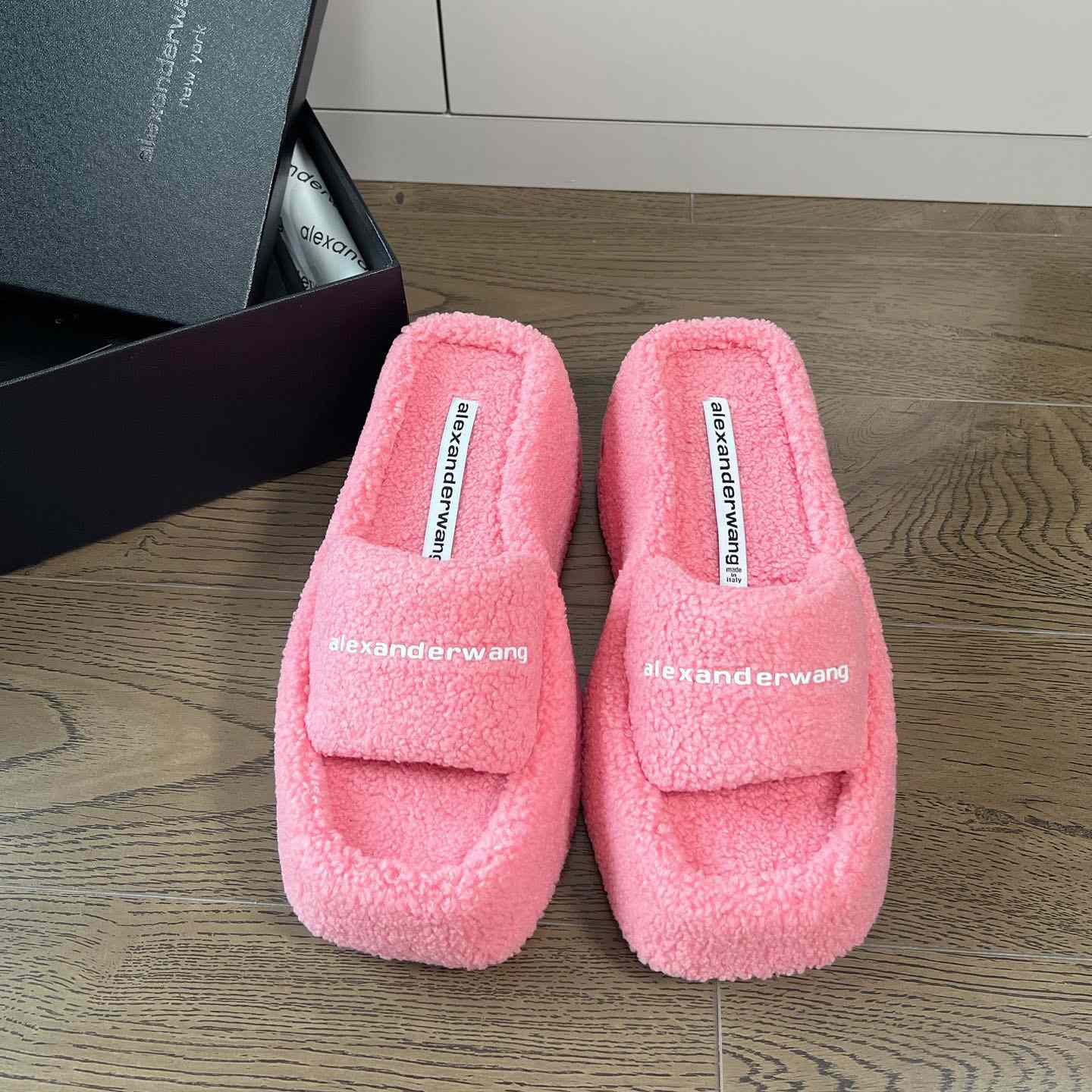 Alexander Wang Slide - DesignerGu