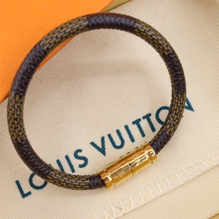 Louis Vuitton LV Confidential Bracelet - DesignerGu