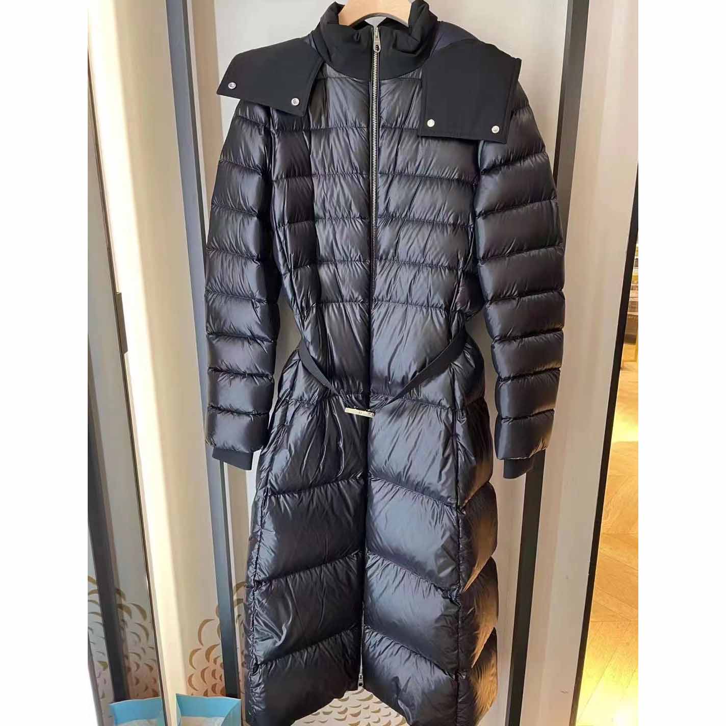 Burberry Contrast Hood Nylon Puffer Coat - DesignerGu