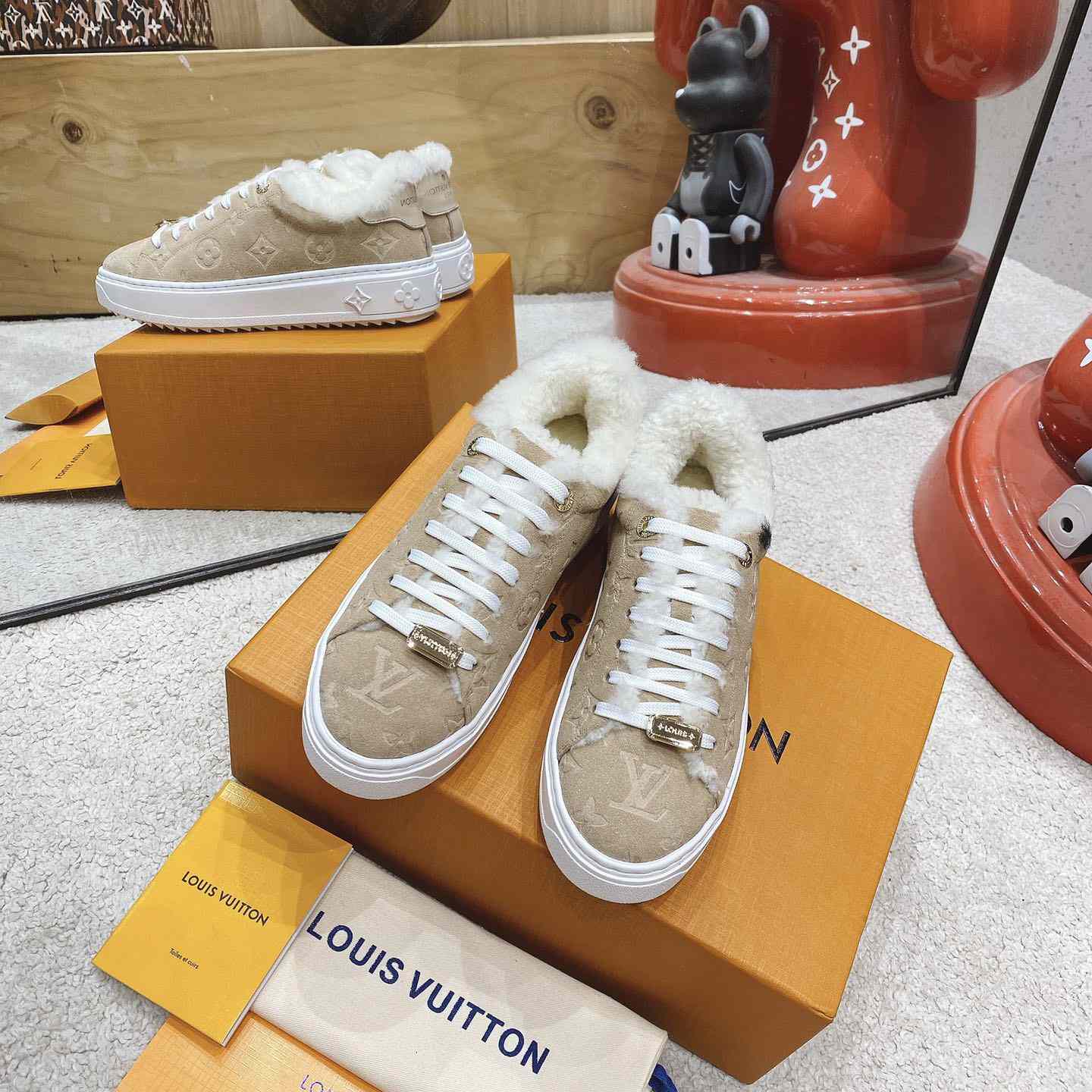 Louis Vuitton Time Out Sneakers - DesignerGu