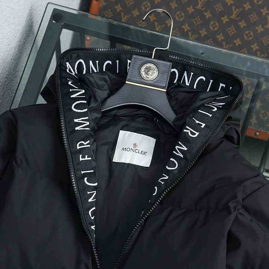 Moncler Short Down Jacket - DesignerGu