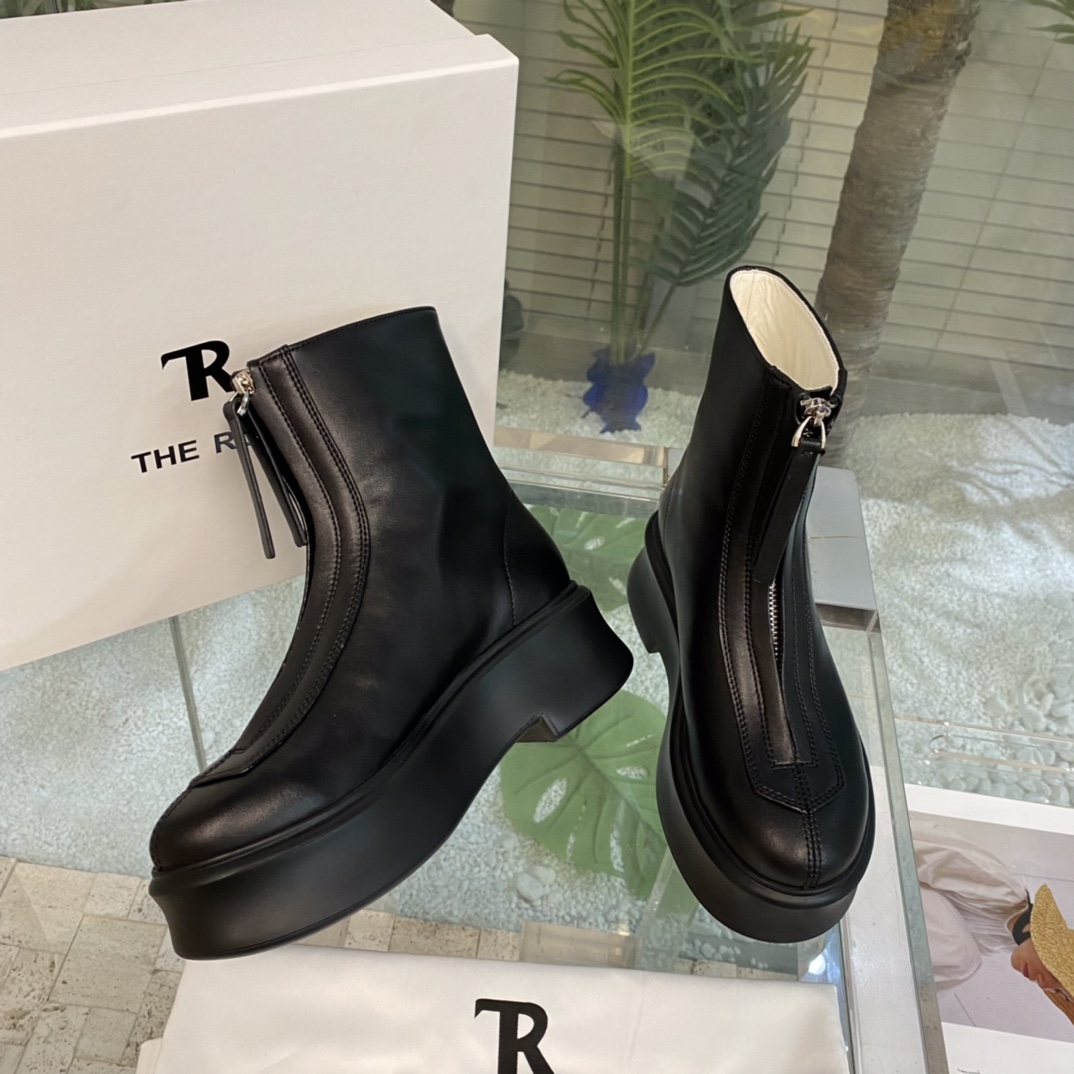 The Row Zipped Boot 1 In Leather - DesignerGu