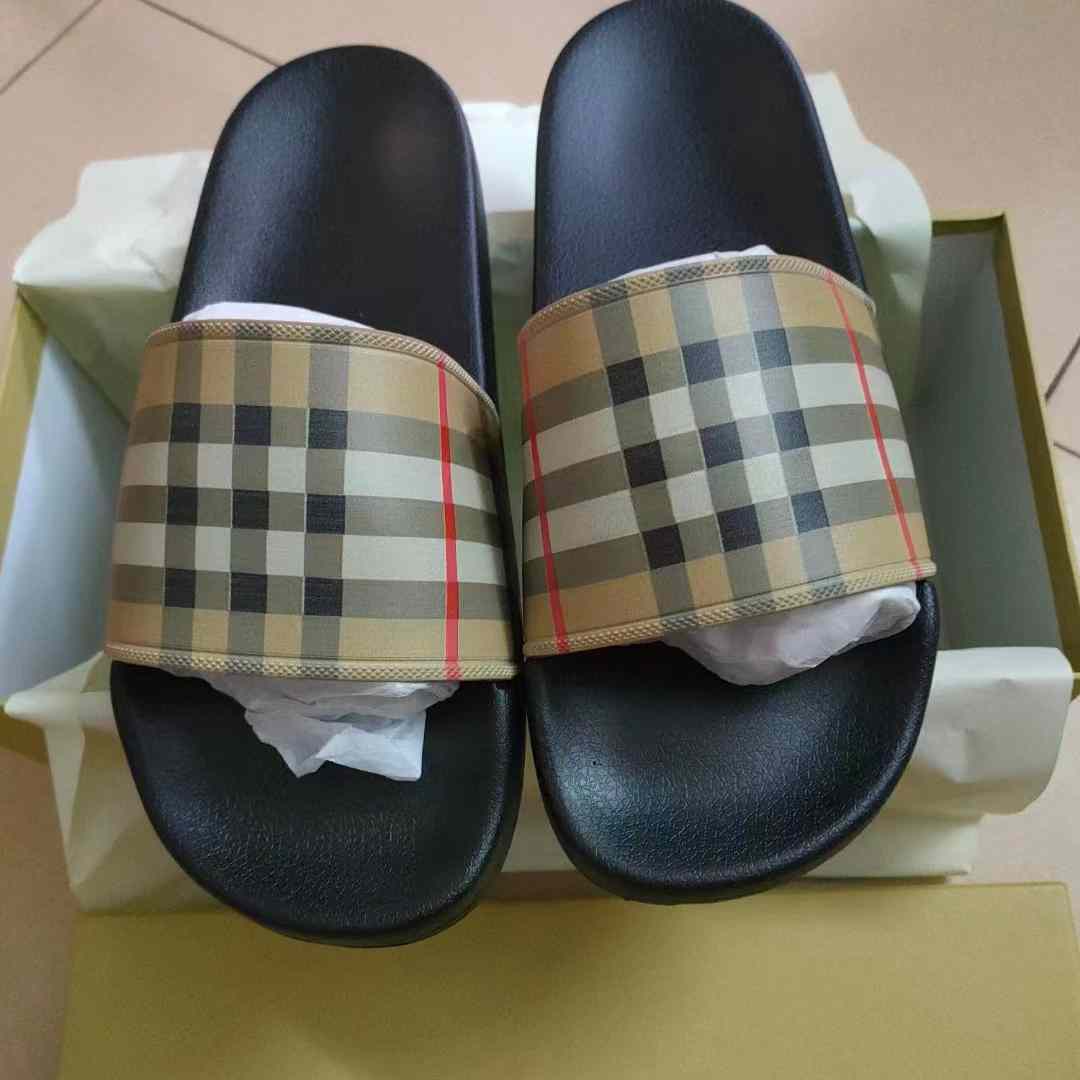 Burberry Check  Sandals - DesignerGu